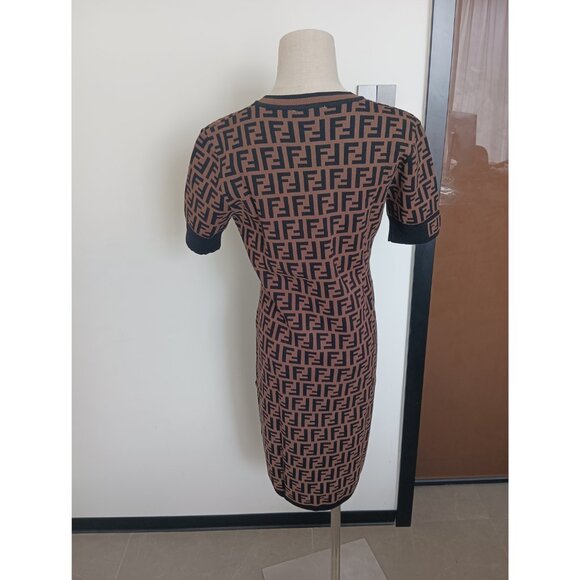 Fendi Printed Midi Length Dress - Picture 8 of 10